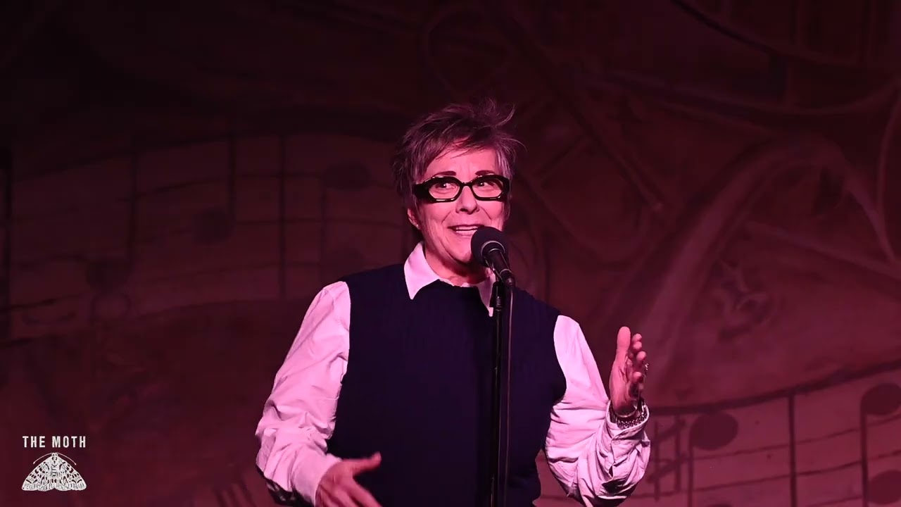 Mary Hoefler - FRIENDS (The Moth StorySlam Winner March 2025)