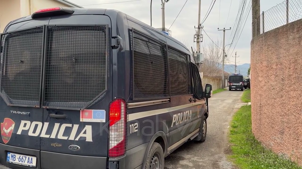 HAPËN ZJARR NDAJ POLICISË NË SHKODËR, 2 TË ARRESTUAR, NË KËRKIM BARUSH BREGU