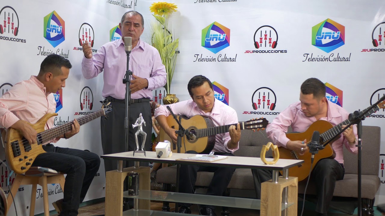 Vals Criollo Me Odio - Juan Paladines en vivo