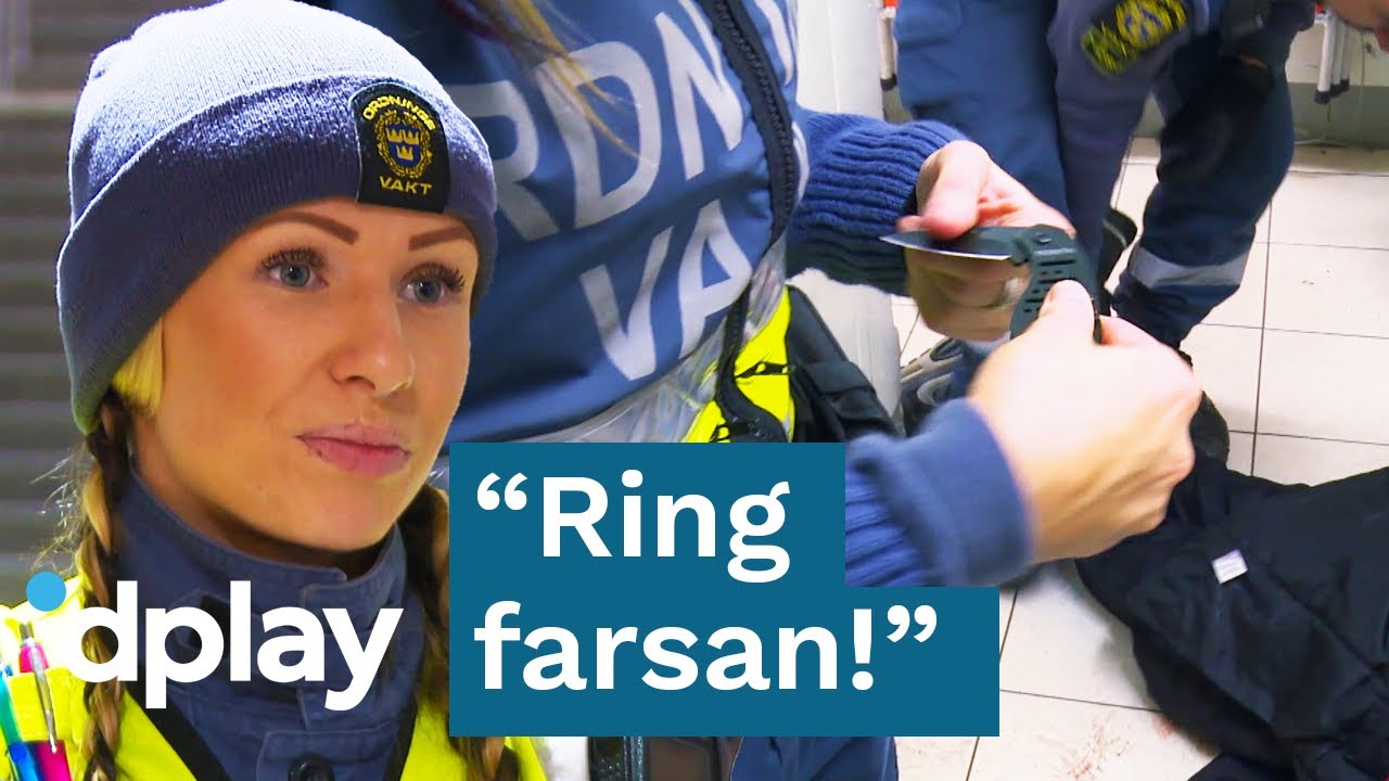Tunnelbanan | Misstänksam man omhändertas med två knivar på sig | discovery+ Sverige