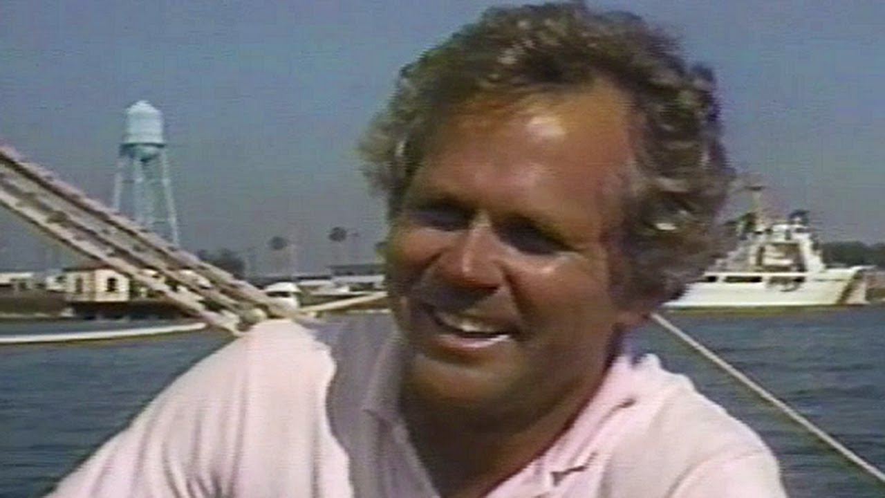Tony Dow & wife Lauren teach sailing to Explorer Scouts (1985)