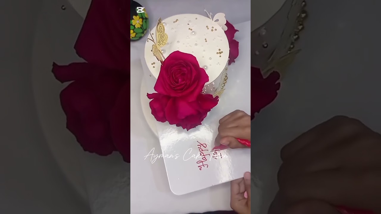 ফ্রেশ ফ্লাওয়ার দিয়ে কেক ডেকোরেশন