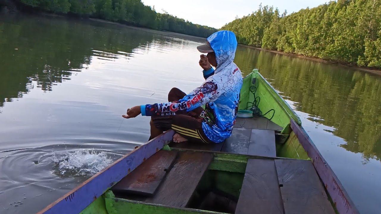 Sambaran besar bertubi tubi.