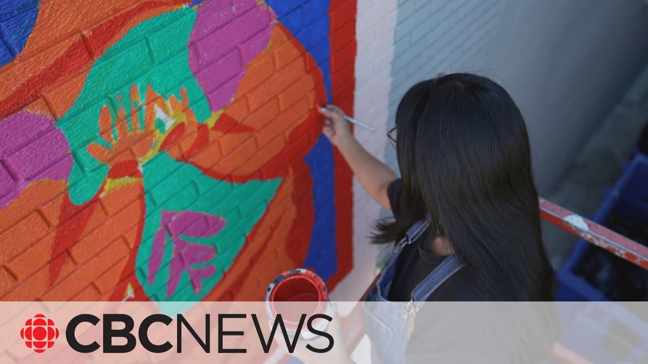 Murals take shape at Calgary's BUMP festival