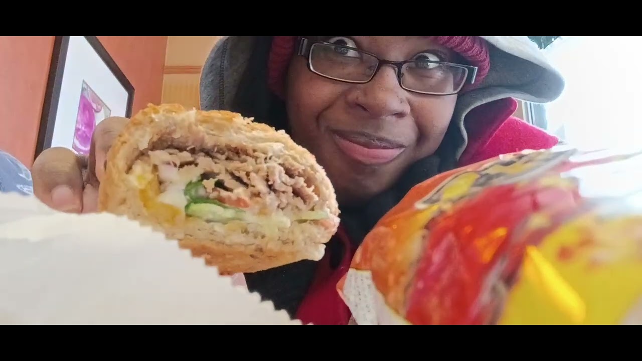 Philly Cheesesteak SUBWAY | Eat W/ Me