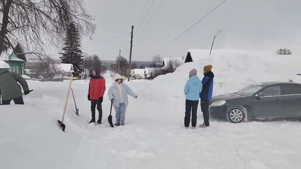 ЕДЕМ В ДЕРЕВНЮ исследовать дом. ЛОПАТУ ВЫБИРАЛИ ,КАК КОРОВУ😂😂💯