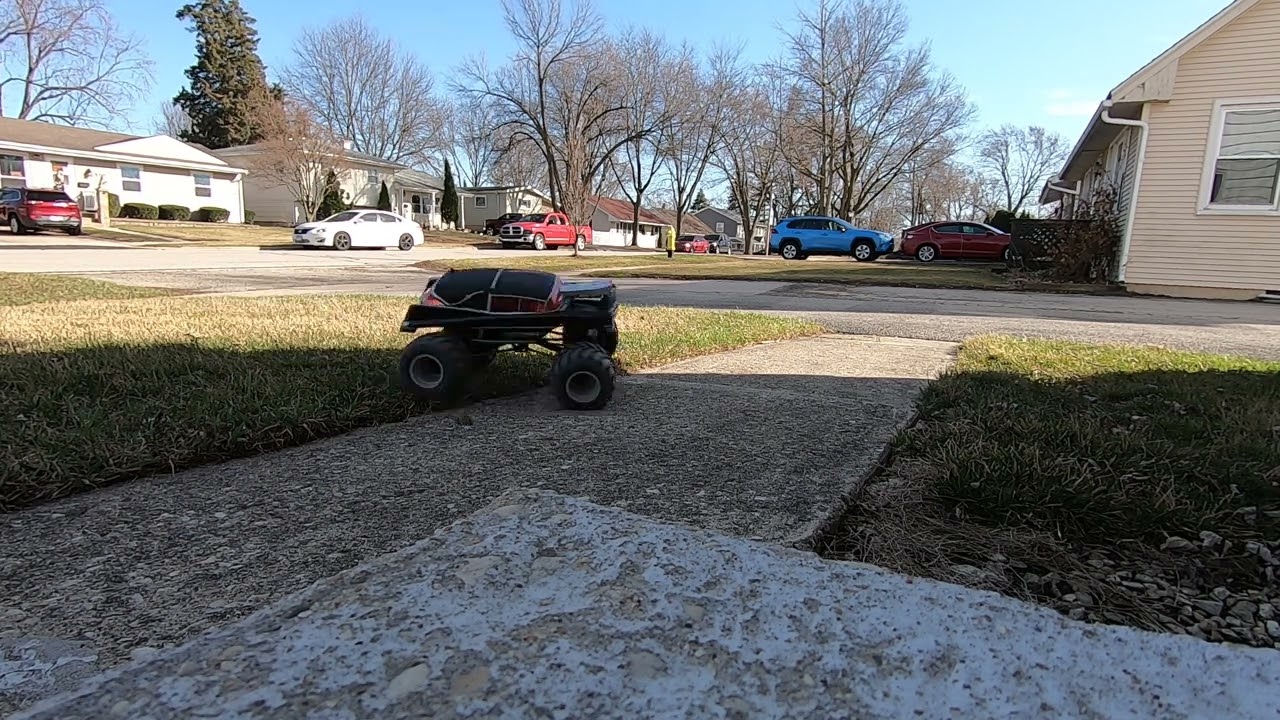 Grave Robber HPI Racing Wheely King