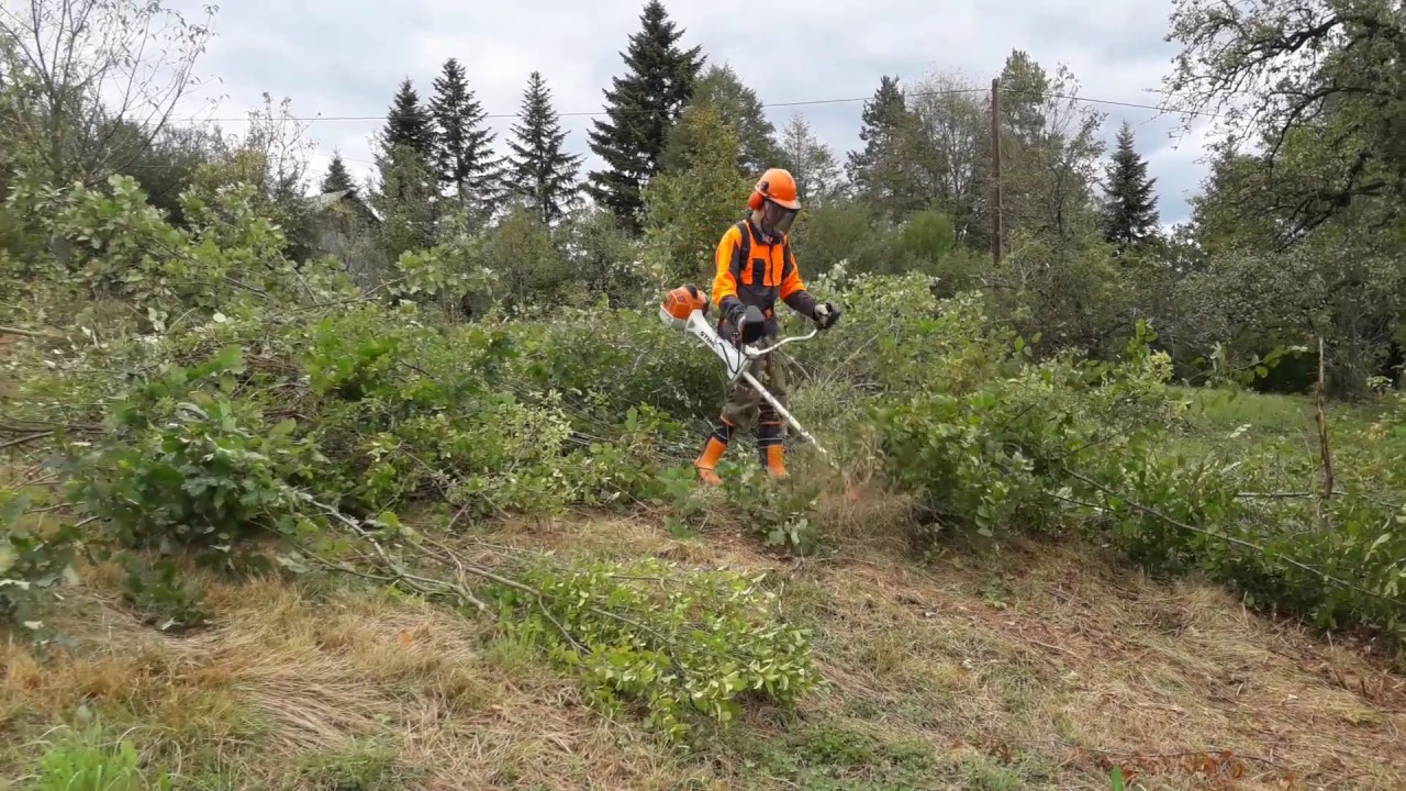 STIHL FS 560 C-EM with 225mm chisel tooth circular saw blade
