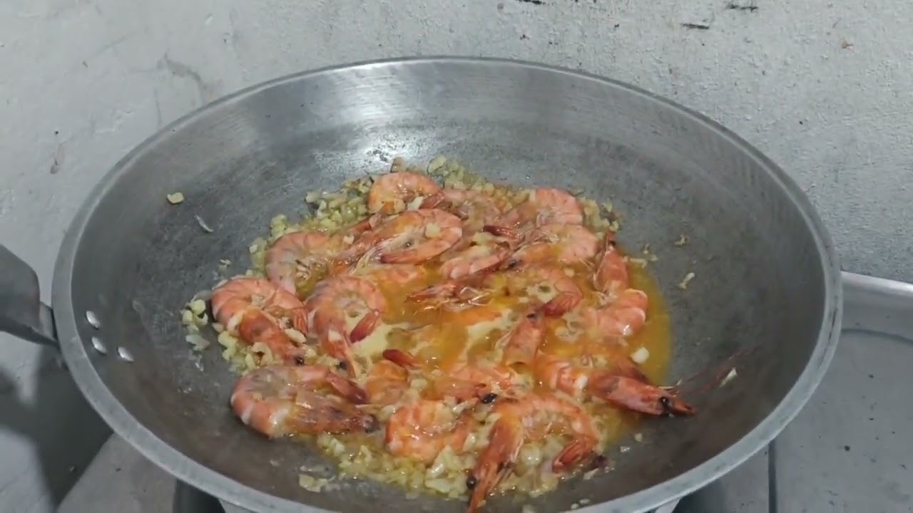 GARLIC BUTTER SHRIMP | EASY TO COOK. 
