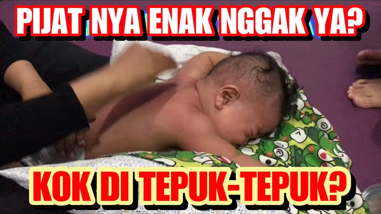 Pijat Fisioterapi Untuk Bayi. Pijitnya Di Tepuk-tepuk Enak Tidak Ya?