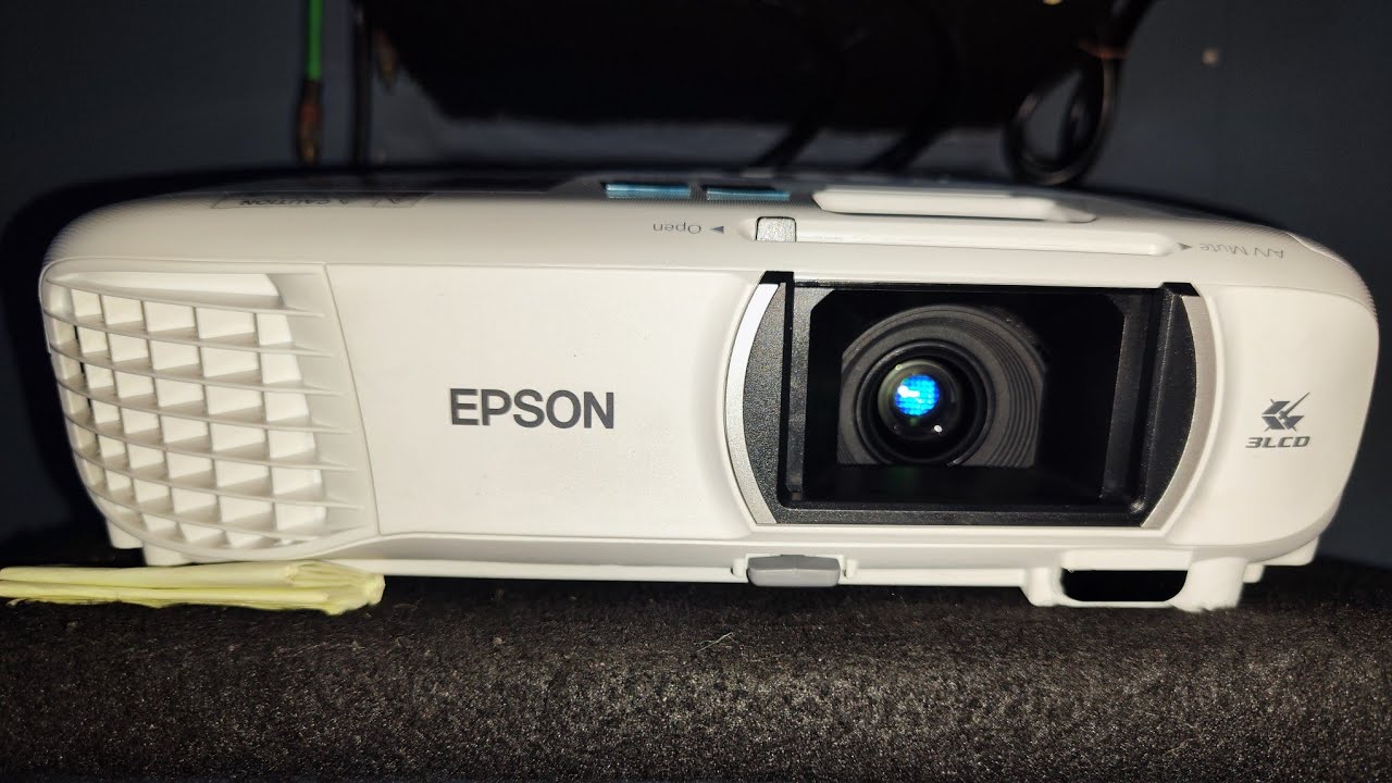 EPSON EH TW750 1080P 3400 ANSI LUMENS 3 LCD CINEMA PROJECTOR AVAILABLE BHOPAL CALL ME 8602789262 