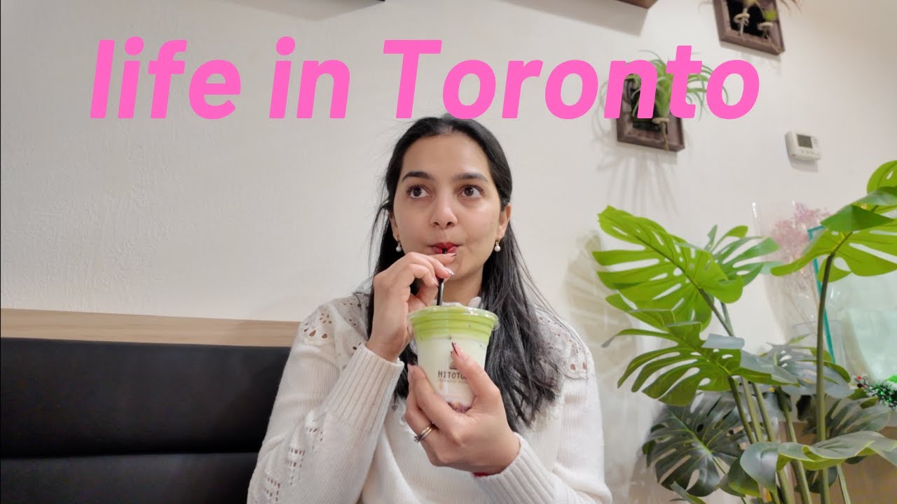 Life in Toronto : exploring a new cafe, making soup for dinner, cleaning my dishwasher etc