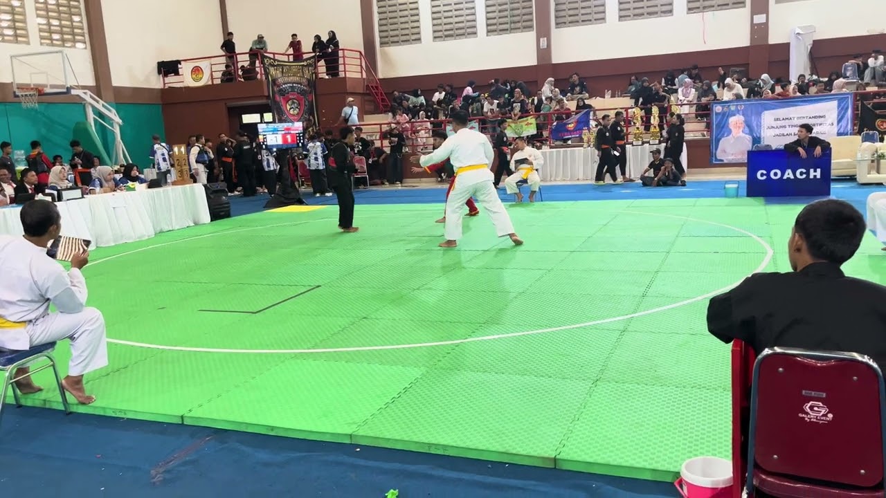 PERTANDINGAN BUPATI CUP TINGGAT PROVINSI BABAK PERTAMA 
