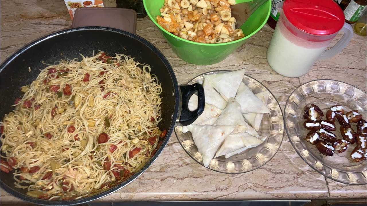 Special vegetables spaghetti 🍝 and fruit chaat 