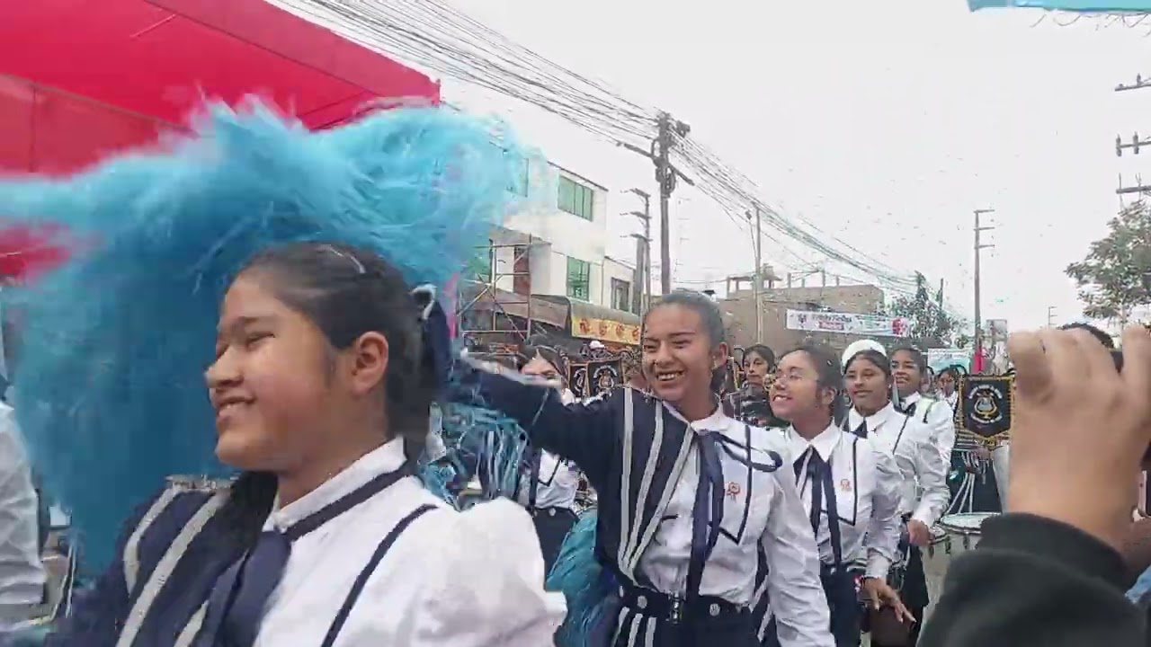 Edelmira del Pando colegio emblemático de vitarte presentación santa María de Huachipa