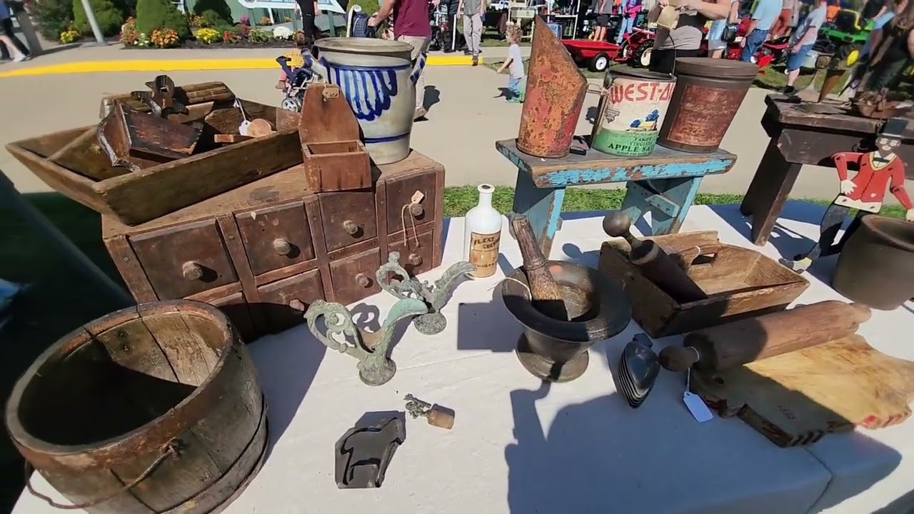 Antiques and Primitives at Malabar Farms Heritage Days In the Spirit of Friends!  Decorate for Fall