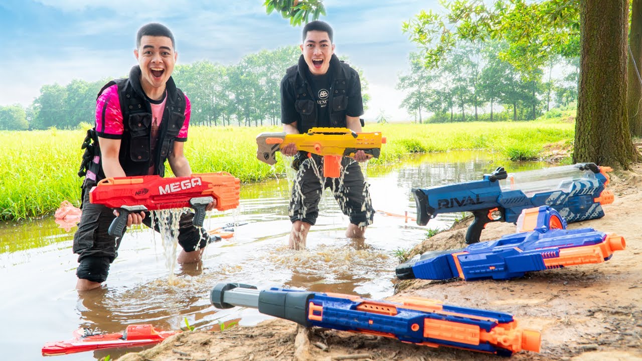 Action Nerf War: Squad Girl Go Fishing Nerf Guns Weapons Thief