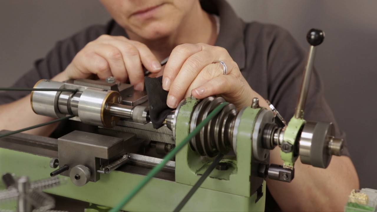 Handmade by NOMOS Glashütte: Adding sunburst polish