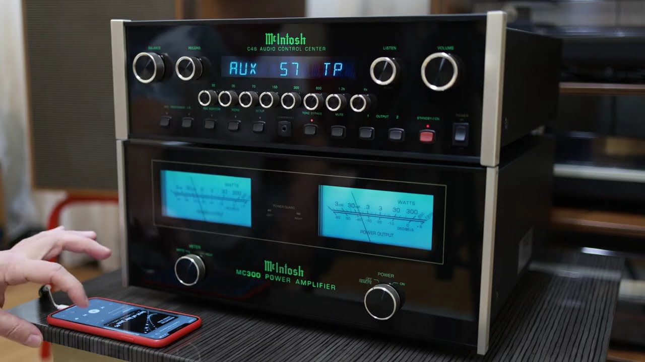 McIntosh C46 + McIntosh MC300 + Iphone