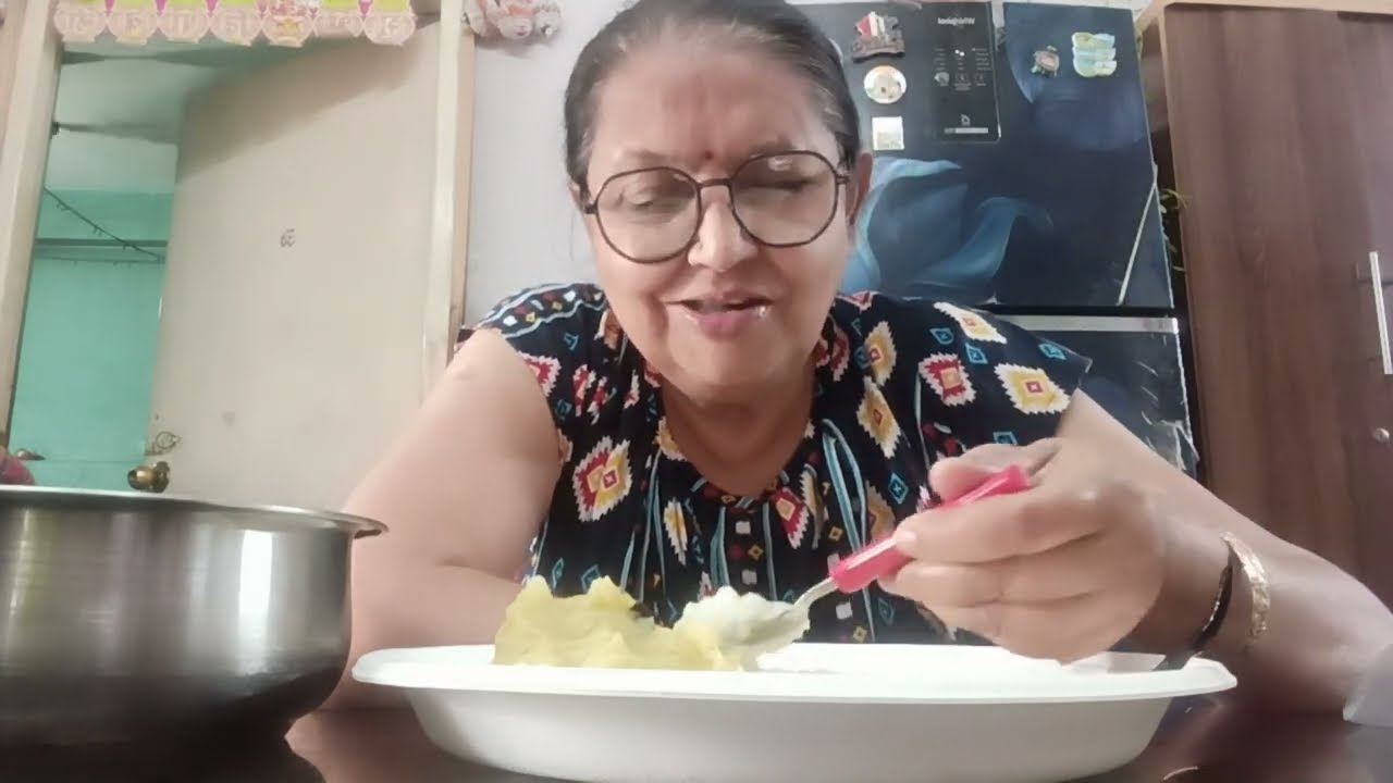 ফেনা ভাত আলু সেদ্ধ ডিম সেদ্ধ এক চামচ ঘি পুরো জমে গেলো @probaseghorkonna2712