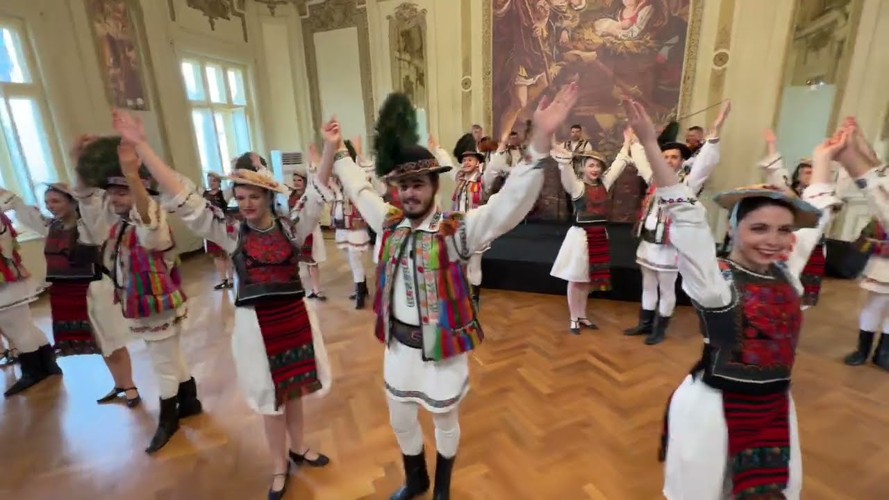 Ansamblul Folcloric Doinita - Dans popular din Ardeal - Bistrita-Nasaud la Palatul Camerei de Comert