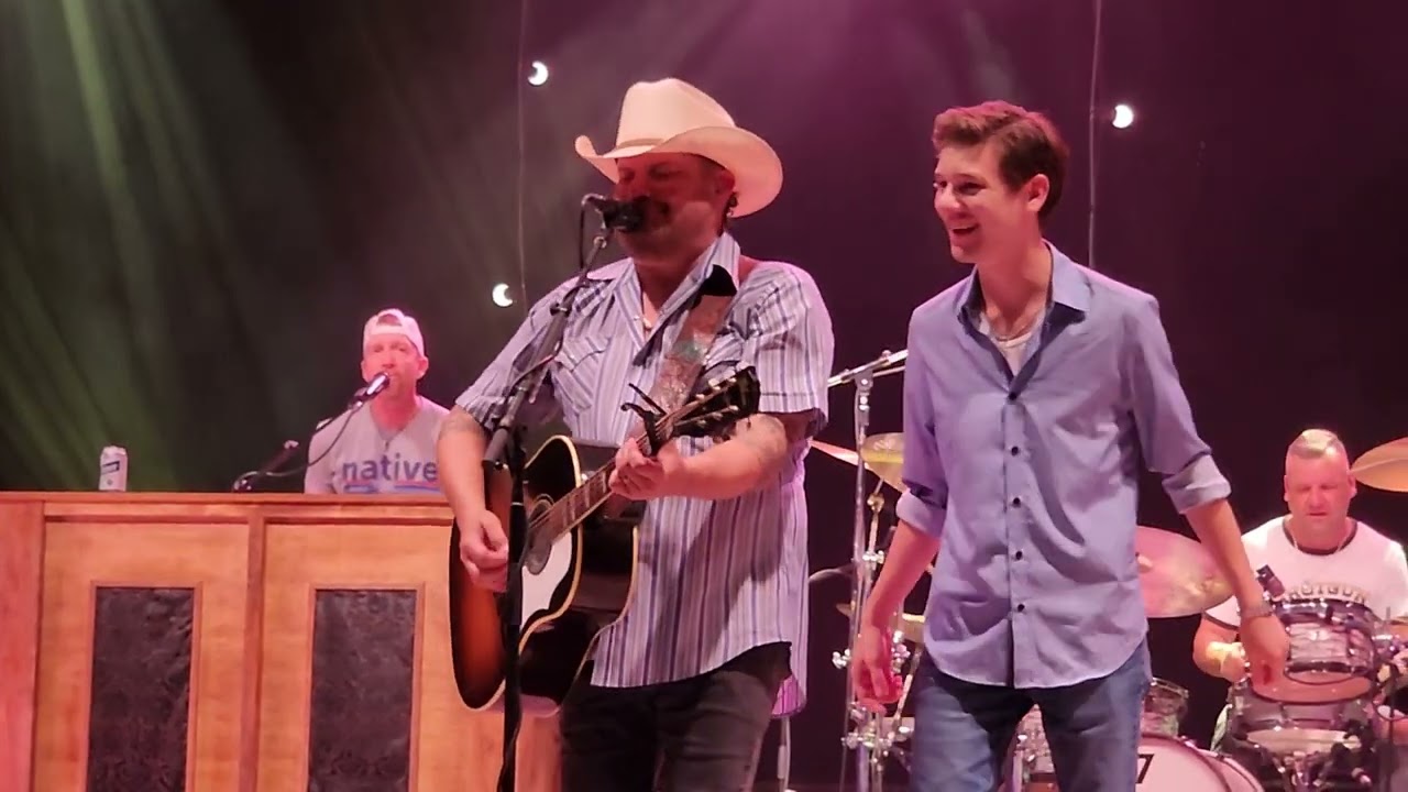 Randy Rogers Band - In My Arms  Instead - New Braunfels, Texas