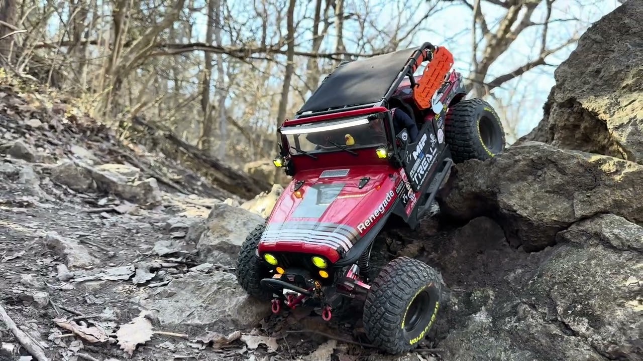 Fun day trailing with the cj7! #axial #axialadventures #cj7 #scx10iii #treal #rccrawler
