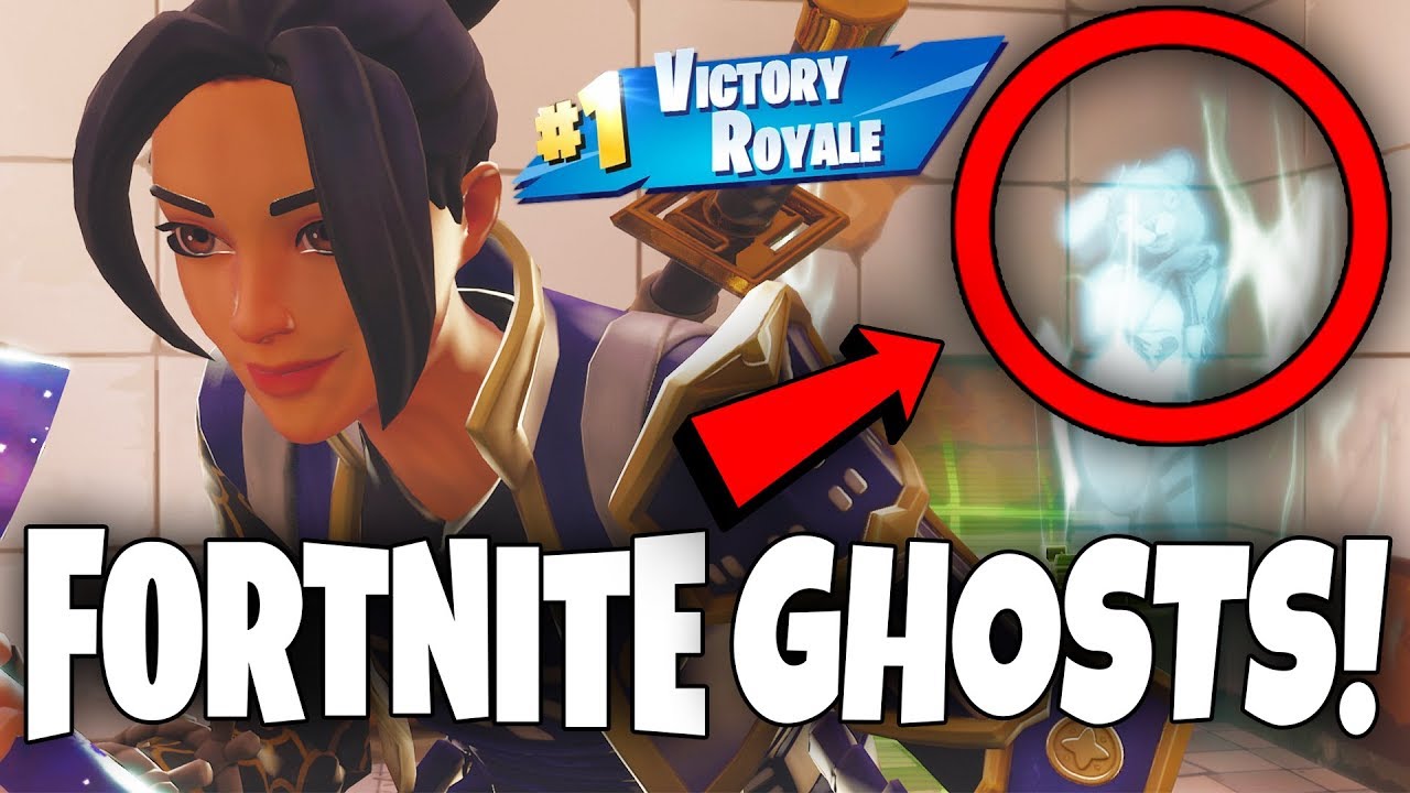 GHOSTS ARE TAKING OVER FORTNITE!!!  Mysterious Floating items! Solo Victory Royale!