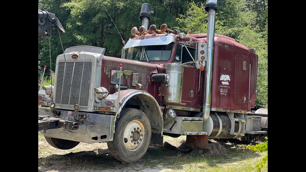 Rescuing 1980 Peterbilt 359 Extended Hood