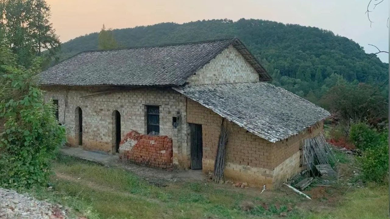 After Leaving Army, Young Man Restored the old Abandoned House left by his Deceased Parents