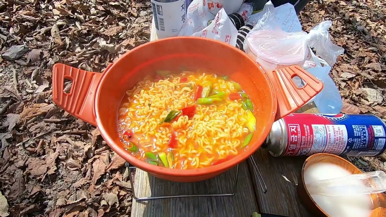 A Walk In The Woods : SOTO G-Stove & SEATOSSMMIT X-pot, Ramyeon and Gimbap