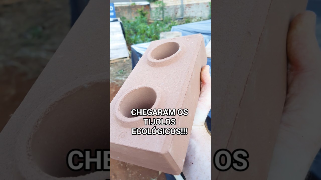 Grande novidade hoje, chegaram nossos tijolos ecológicos 🙏🏠 