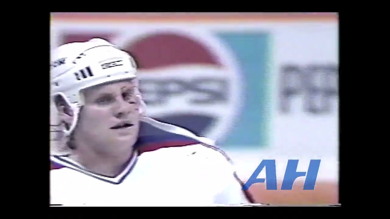NHL Dec. 31, 1989 Winnipeg Jets v Edmonton Oilers (R) Gord Donnelly v Kelly Buchberger