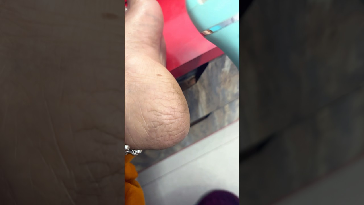 Clean feet by pedicure machine 