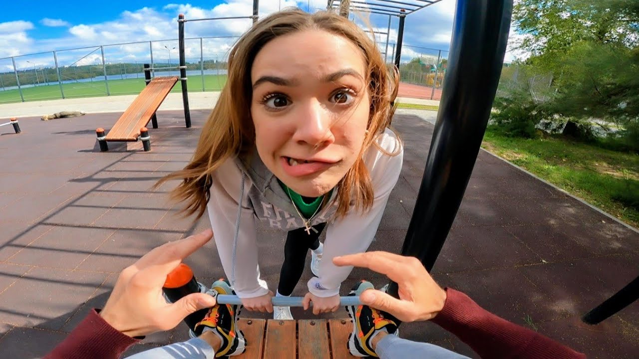 СУМАСШЕДШАЯ ДЕВУШКА ЗАСТАВИЛА МЕНЯ ВЛЮБИТЬСЯ (Romantic Funny POV)