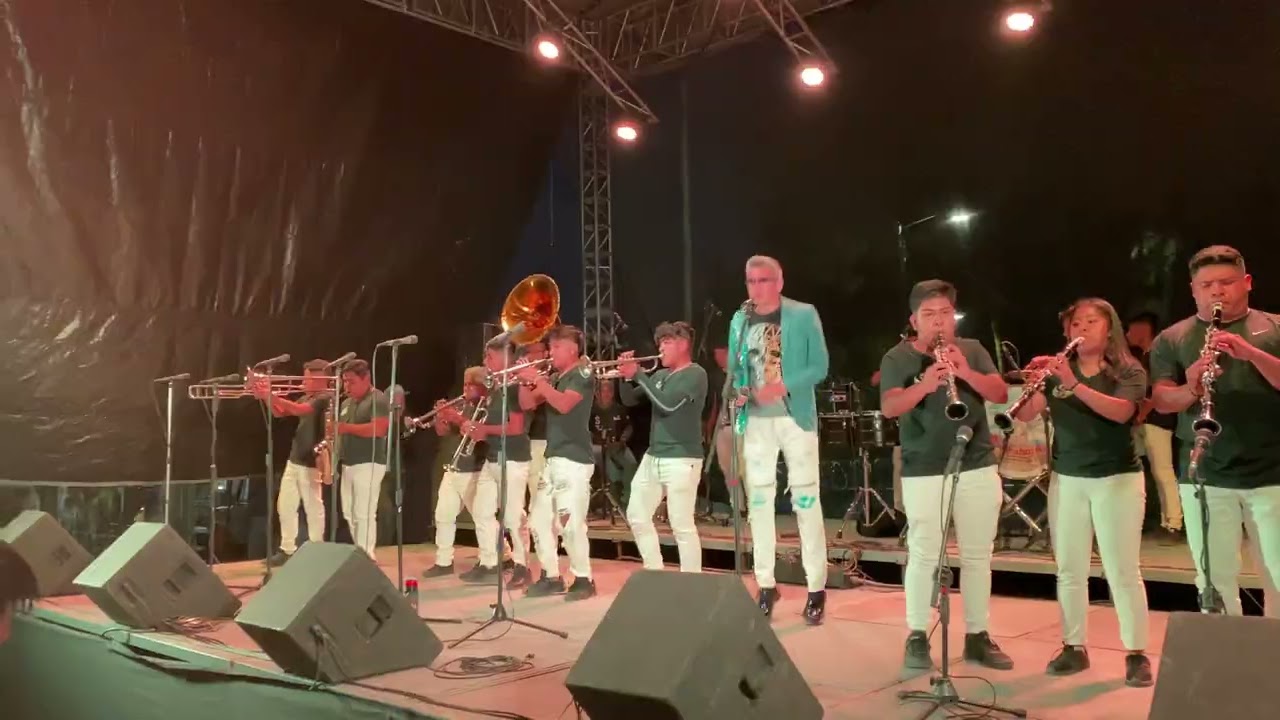 Banda La Tremenda de Tonahuixtla  Puebla en san Miguel Xicalco sep2023