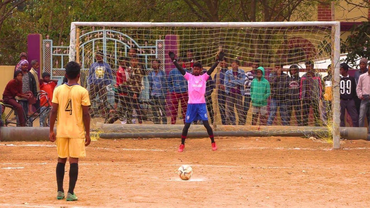 FUNNY PENALTY KICK EVER ! RJ SPORTING VS BYMC AMAR SAHEED VEER BUDHHU BHAGAT FOOTBALL TOURNAMENT2025