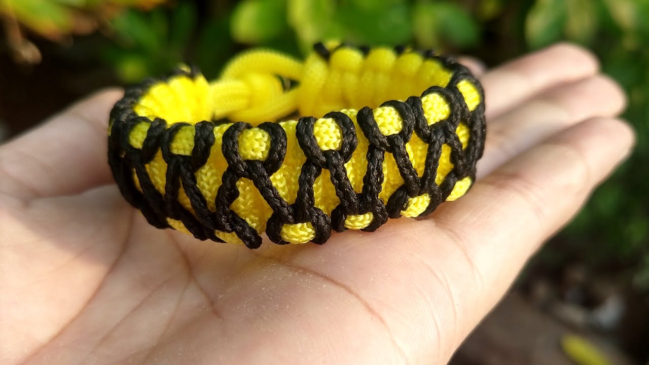 Herringbone Stitched Cobra Bracelet