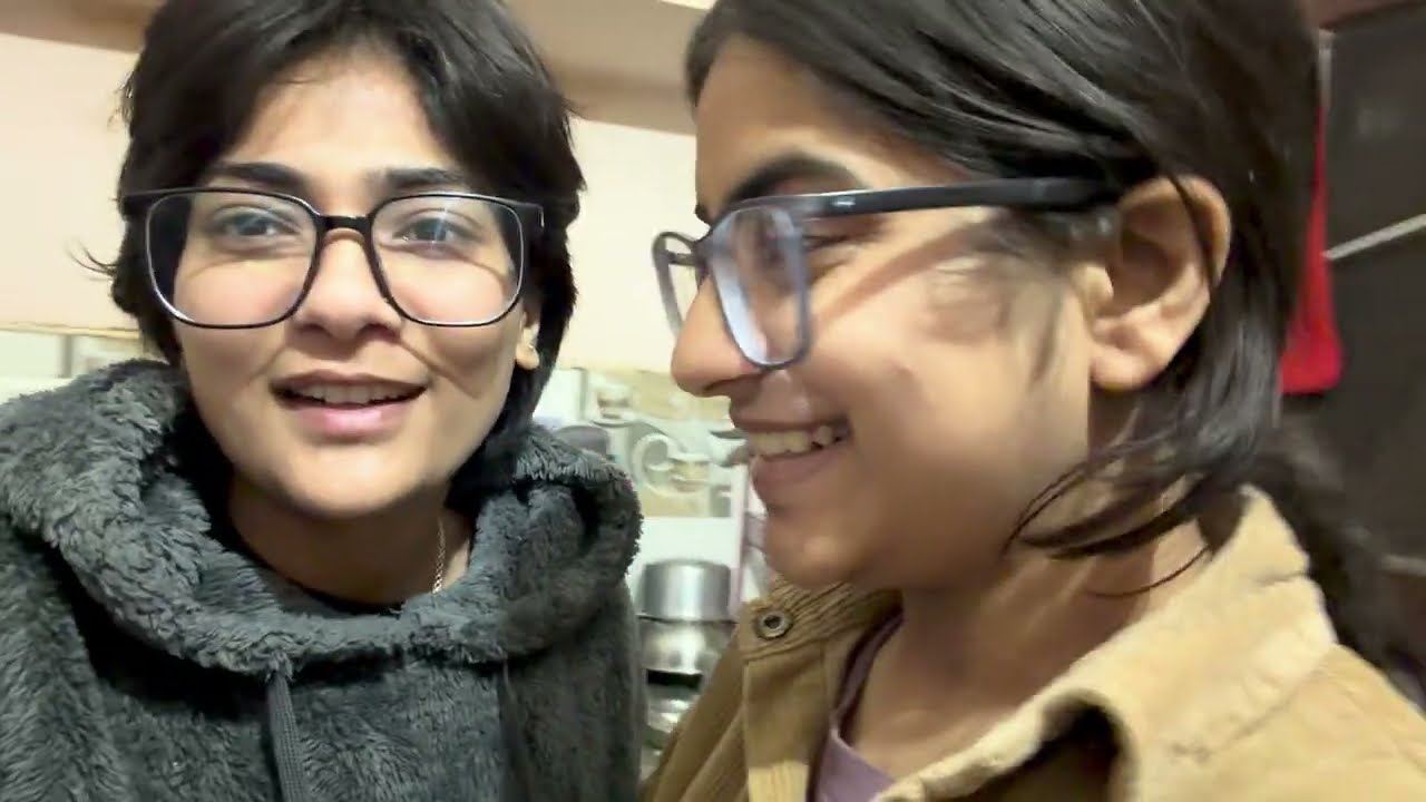 Roasting friend after seeing her TIKTOK videos 😂|| Day-49 || Et-87 || @Etikathakur 