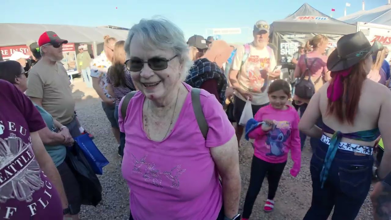 RV show part 3 YouTube meet up chaos! Wonderhussy, wandering jeepsy and more!  WG7D