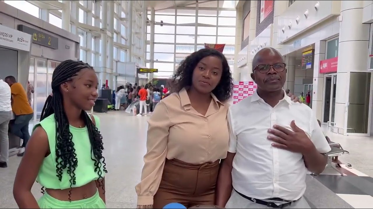 VÍDEO MUITO EMOCIONANTE(Pai emociona-se com a despedida dos filhos)