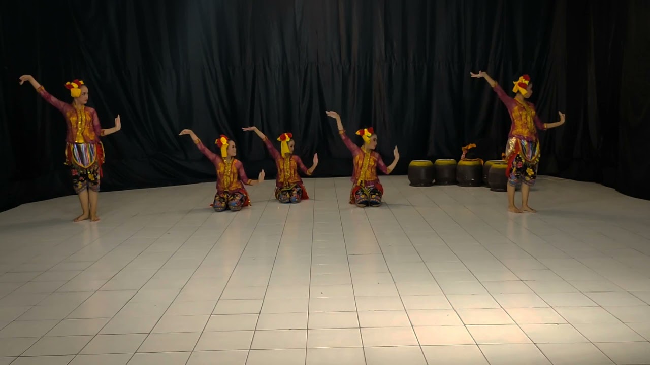 Tari Sumber Maron - PPST SMPN 4 Malang | Peserta Kategori Menari Tari Tradisional Jenjang SMP
