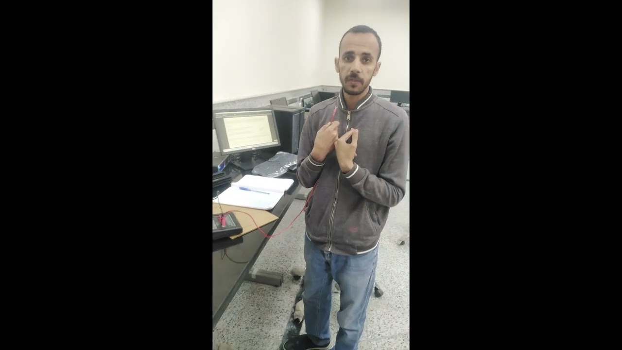 تجربة دراسة سعة المكثف و ثابت العزل الكهربى