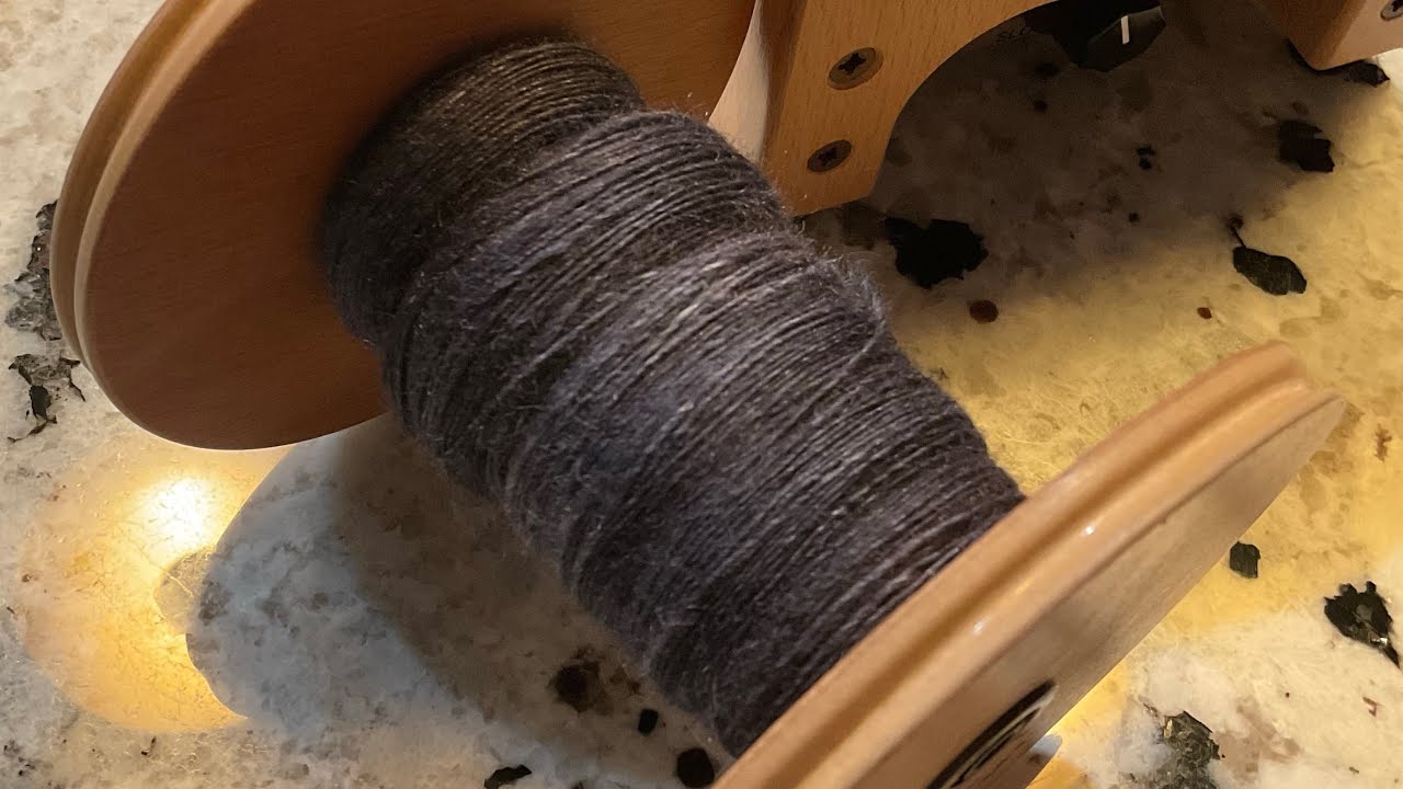 Quiet Spinning Time 🧶🧘🏽‍♀️🧘🏽‍♀️🧘🏽‍♀️🧶