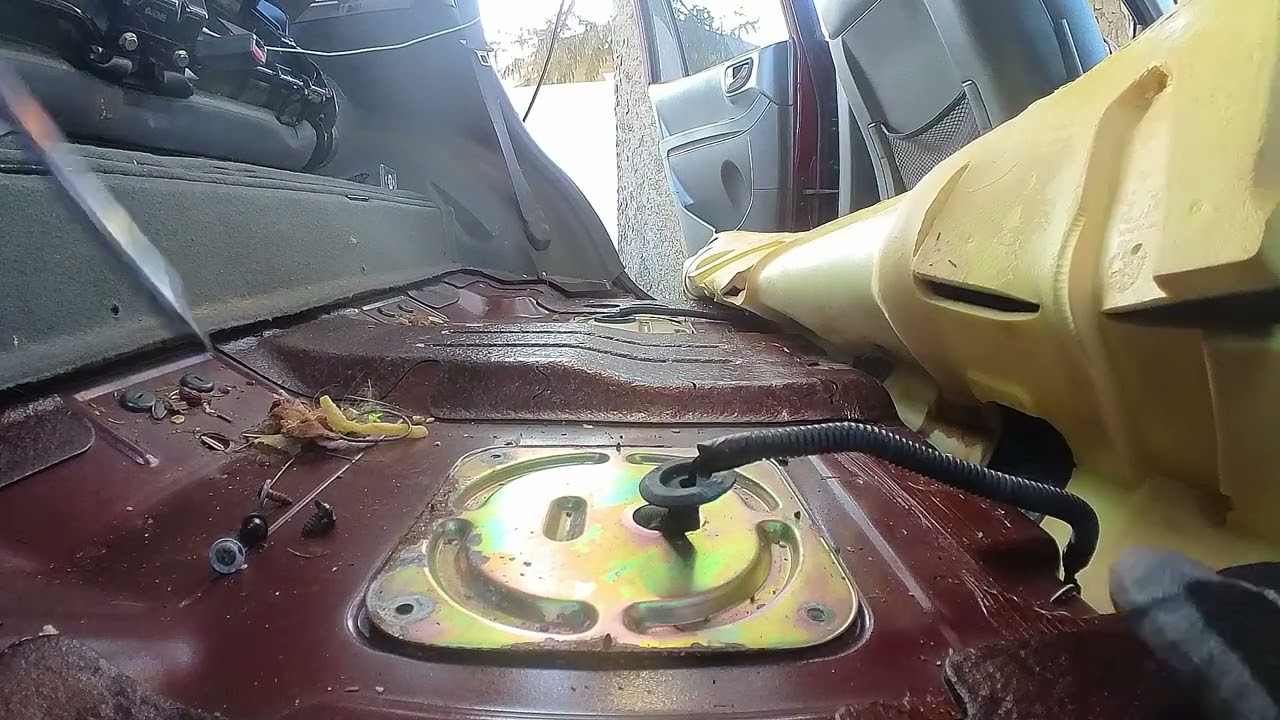 How to remove Fuel Tank for 2004 Hyundai Santa Fe