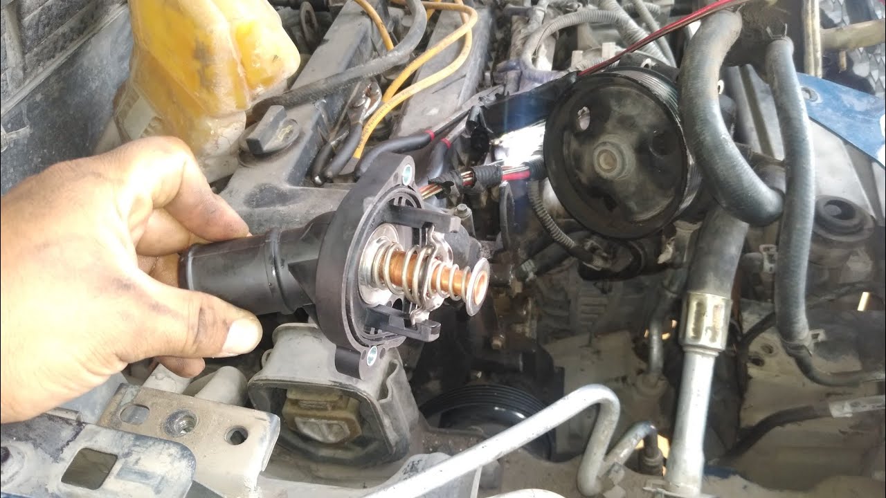 cómo desarmar una Ecosport para cambiar el termostato !?