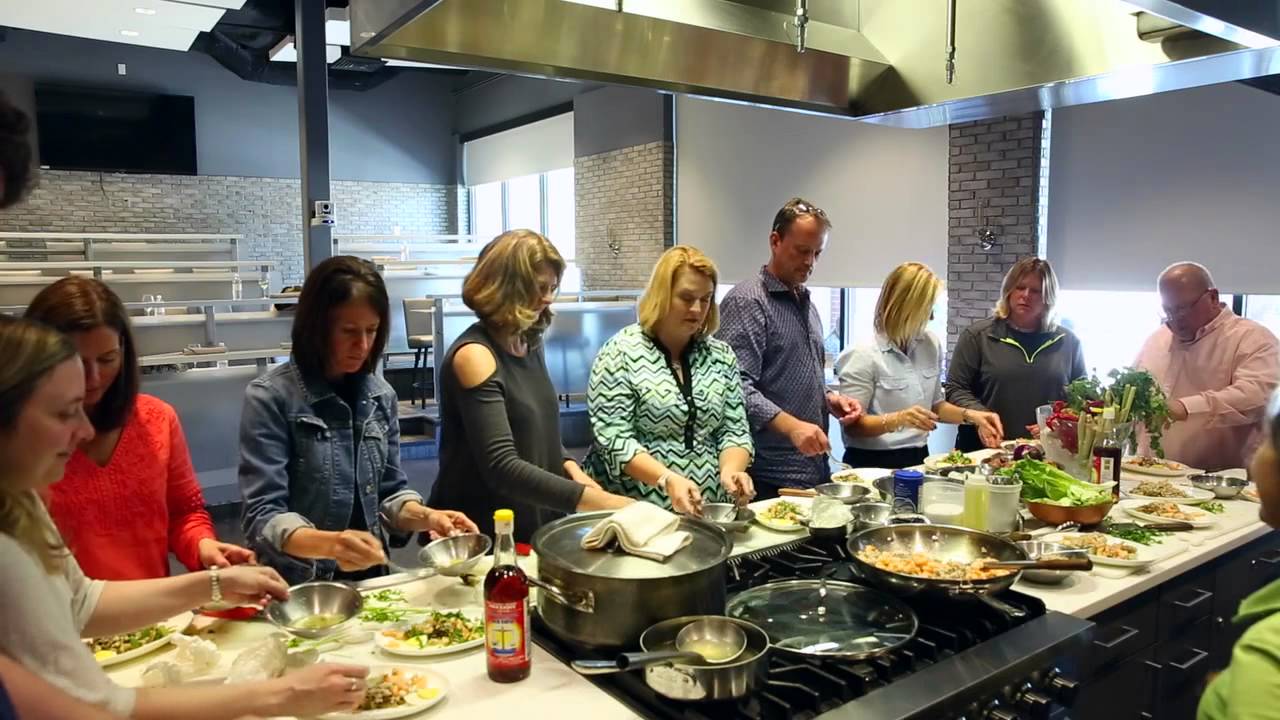 Hands-On Cooking Class: Thai Gourmet Market
