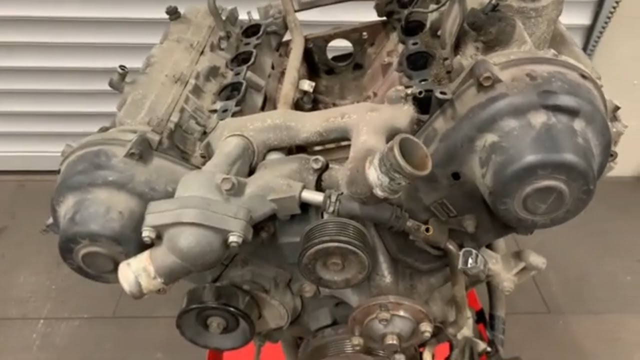 Капремонт мотора TOYOTA 2UZFE часть 1 разборка