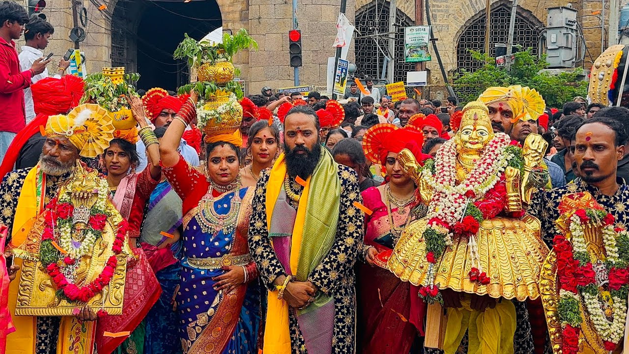 Golconda Bonalu 2026 | Srikanth Chary Bangaru Bonam At Golconda | Shyamala Devi | MLA Naveen Yadav 