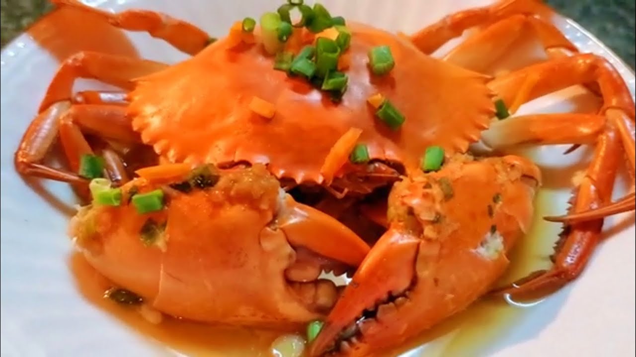 薑蔥蒜蓉蒸肉蟹 Steamed crab with ginger, shallot and garlic